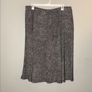 ✨SpRiNklE pattern skirt ✨